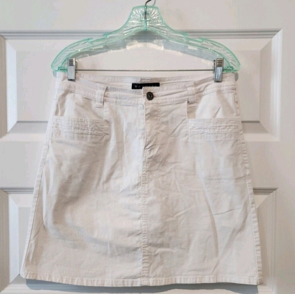 Baccini Vintage White Skort